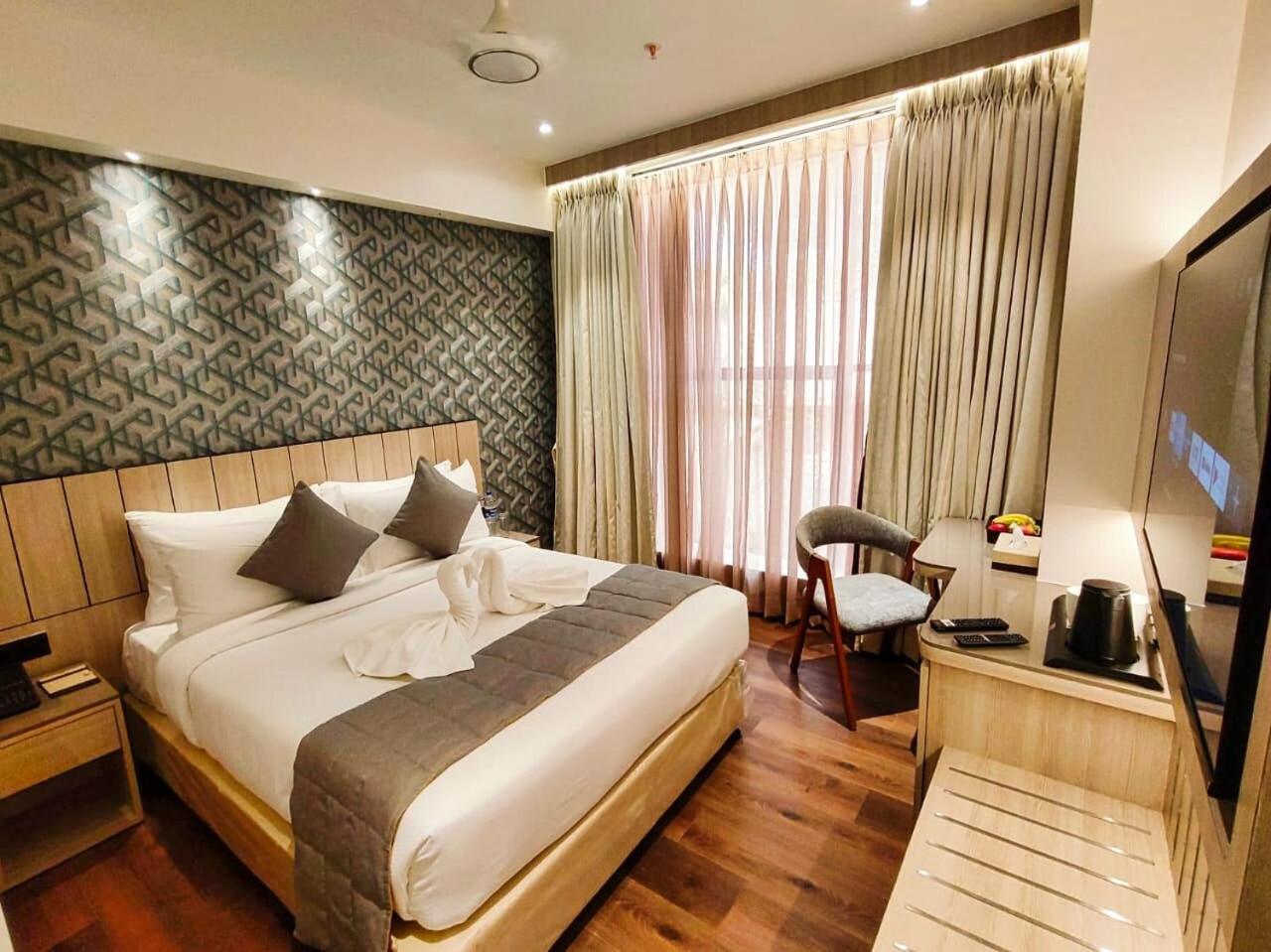 Maxxvalue Hotel Midc - Andheri مومباي المظهر الخارجي الصورة